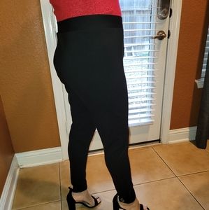 VINCE CAMUTO BLACK TROUSERS